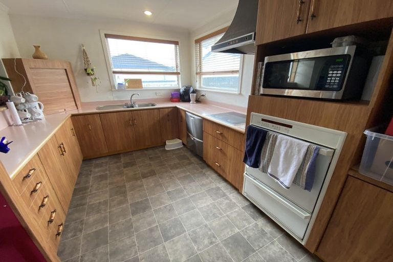 Photo of property in 13 High Street, Bulls, 4818