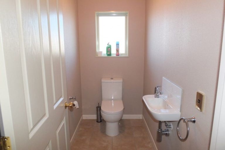 Photo of property in 8 Teppett Place, Foxton Beach, Foxton, 4815