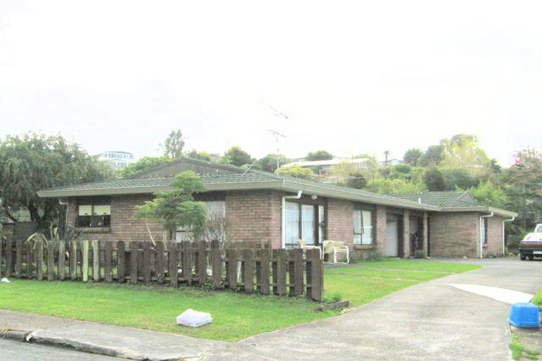 Photo of property in 2/3 Eagle Place, Red Beach, 0932