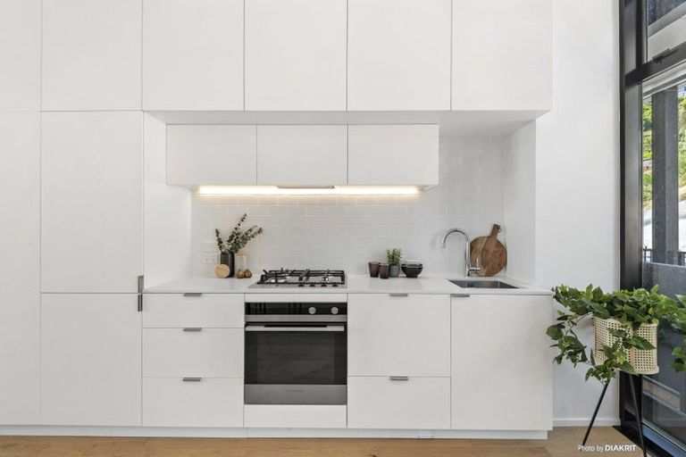 Photo of property in 303/11 Jean Caldwell Way, Island Bay, 6023