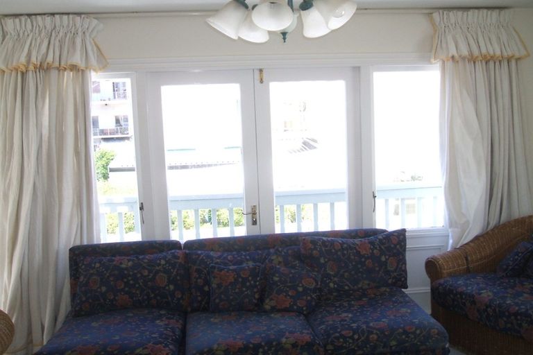 Photo of property in 12c Hobson Street, Thorndon, Wellington, 6011