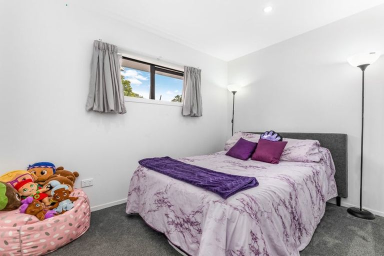 Photo of property in 54 Titoki Street, Te Atatu Peninsula, Auckland, 0610