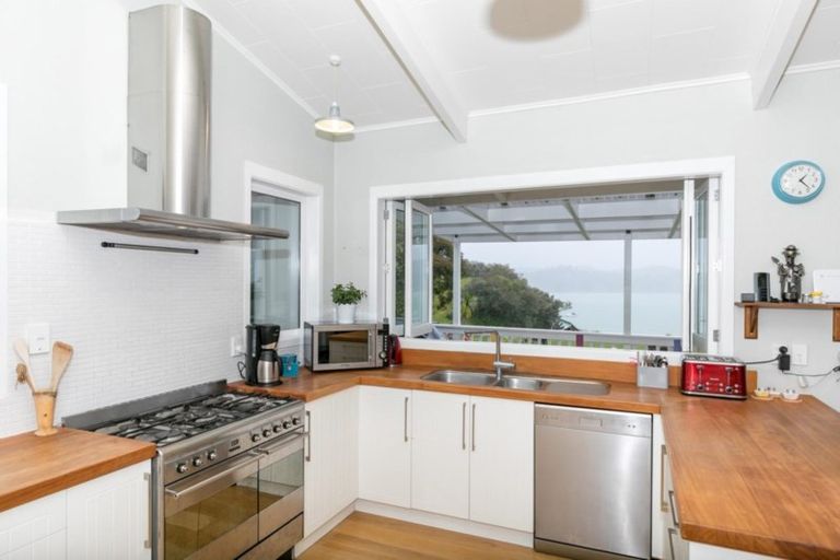 Photo of property in 38 Government Road, Raglan, 3225