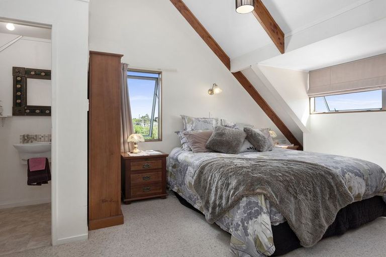 Photo of property in 50b Williams Street, Cambridge, 3434