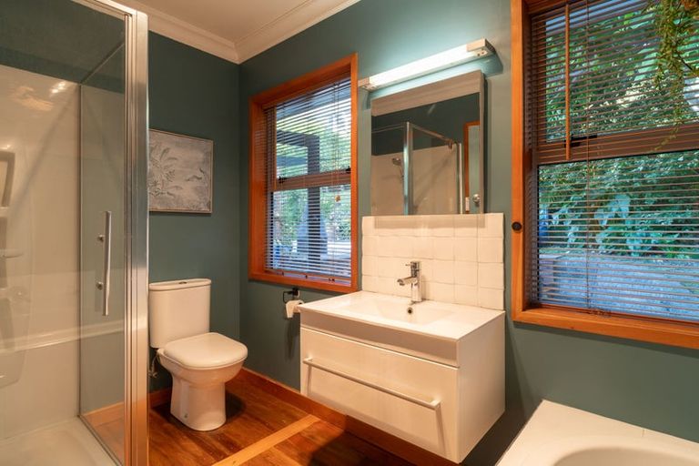 Photo of property in 70 Tosswill Road, Tahunanui, Nelson, 7011