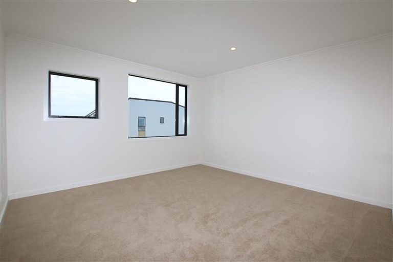 Photo of property in 5 Frances Bryers Road, Hobsonville, Auckland, 0616