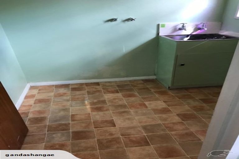 Photo of property in 2/175 Park Road, West End, Palmerston North, 4410