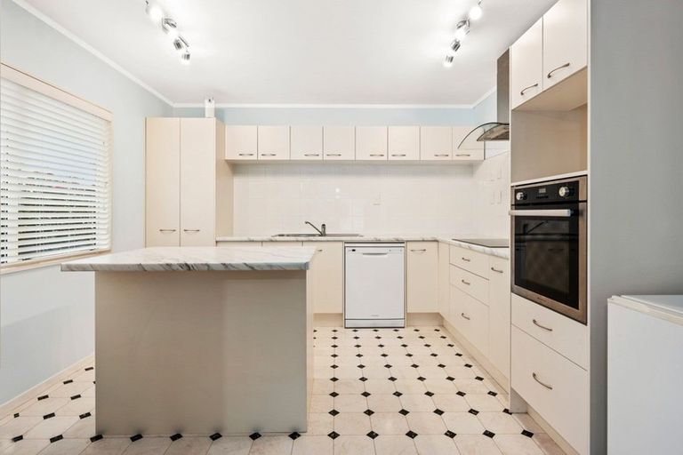 Photo of property in 10 Homedale Street, Pukehangi, Rotorua, 3015