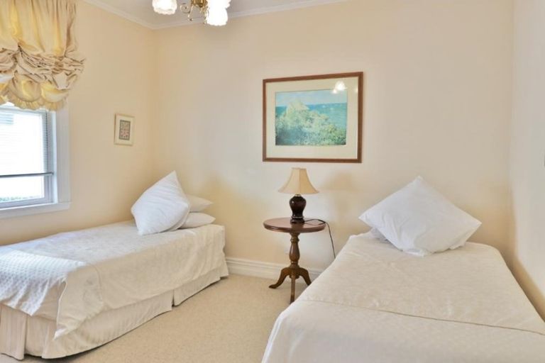 Photo of property in 6 King Edward Parade, Devonport, Auckland, 0624