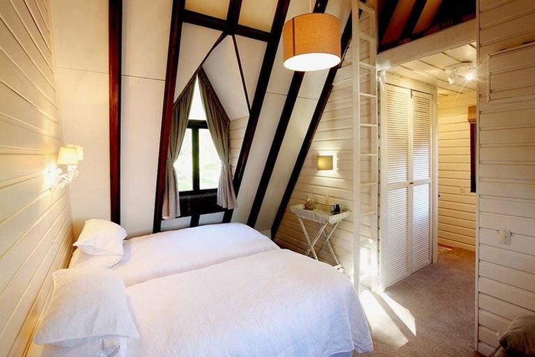 Photo of property in 65 Arrowtn-lke Hayes Road, Lake Hayes, Queenstown, 9371