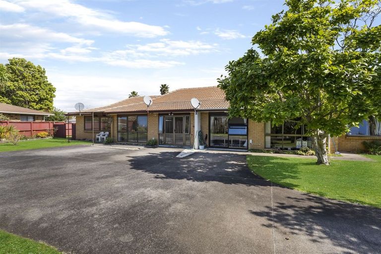 Photo of property in 1/5 Colleen Norma Place, Half Moon Bay, Auckland, 2012