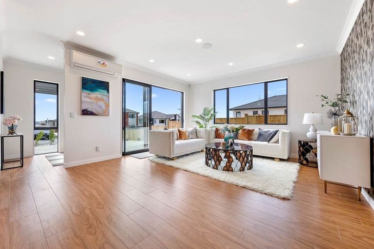 Photo of property in 7 Bushfield Drive, Flat Bush, Auckland, 2019