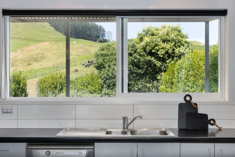 Photo of property in 224 Ballintoy Park Drive, Welcome Bay, Tauranga, 3175