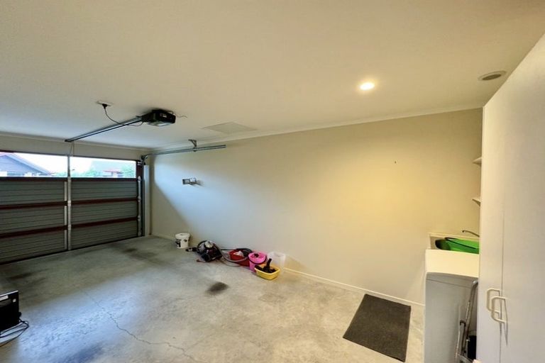 Photo of property in Rangeview Villas, 54/9 Fuller Close, Levin, 5510