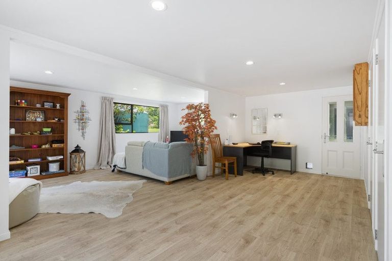 Photo of property in 330 Gun Club Road, Pukekohe, 2676