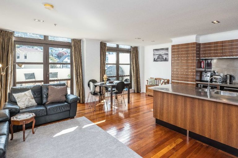 Photo of property in Augusta Apartments, 19/254 Willis Street, Te Aro, Wellington, 6011