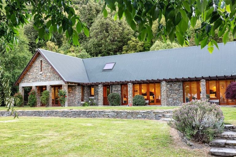 Photo of property in 673 Mount Barker Road, Wanaka, 9382