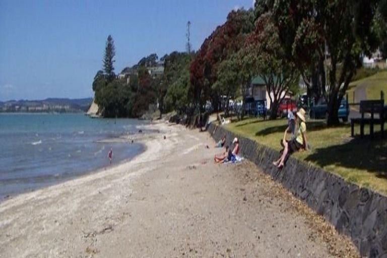 Photo of property in 14 Sale Street, Cockle Bay, Auckland, 2014