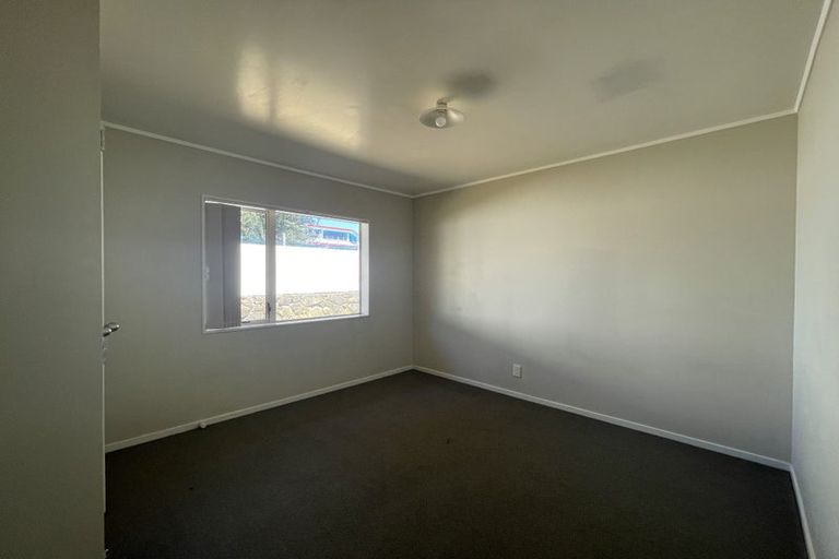 Photo of property in 16 Kamaka Road, Mangere Bridge, Auckland, 2022