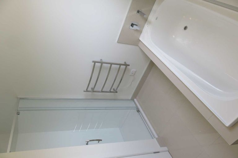 Photo of property in 1/72 Carrington Avenue, Silverdale, Hamilton, 3216