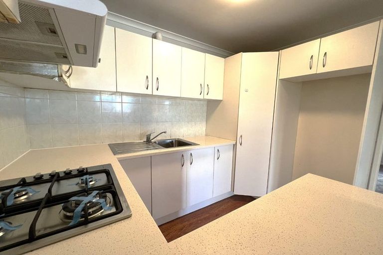 Photo of property in 7 Mcfetridge Place, Hillcrest, Auckland, 0627