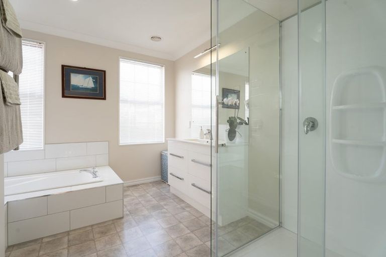 Photo of property in 159 Westchester Drive, Churton Park, Wellington, 6037