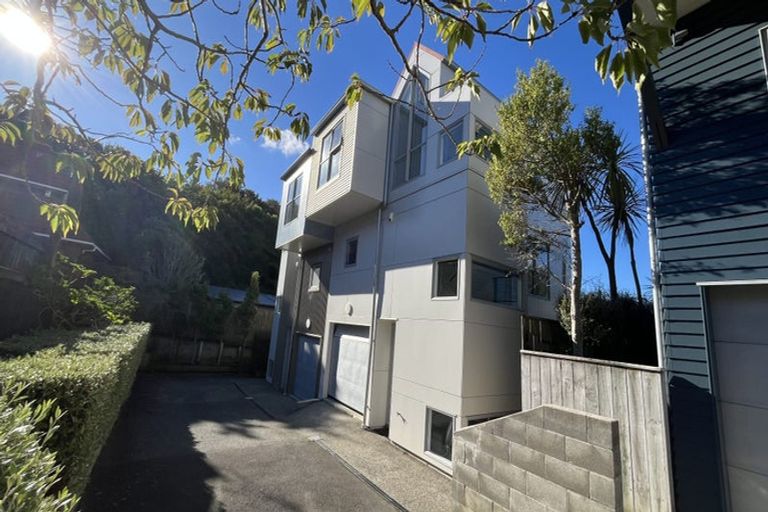 Photo of property in 5/12 Agra Crescent, Khandallah, Wellington, 6035