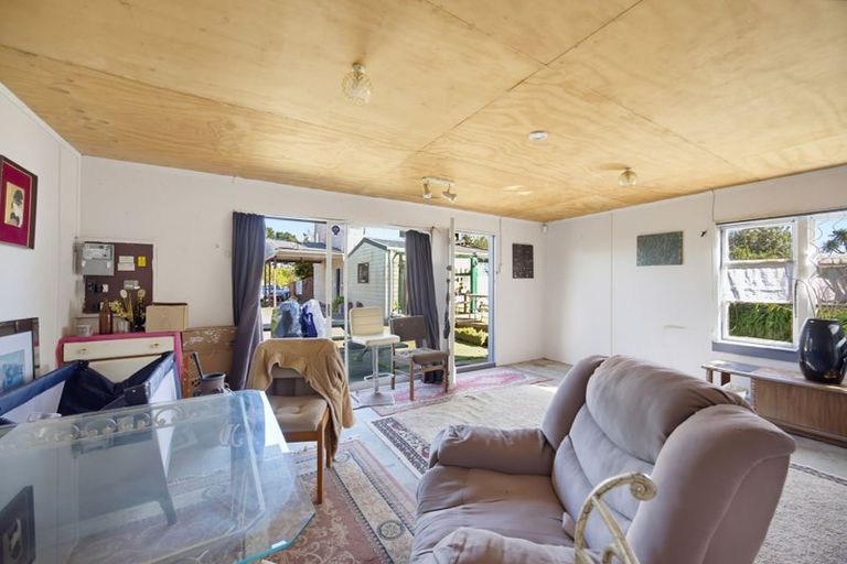 Photo of property in 117 Union Street, Foxton, 4814