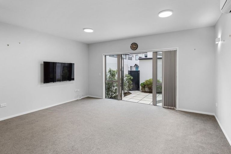 Photo of property in 2/155 Peterborough Street, Christchurch Central, Christchurch, 8013
