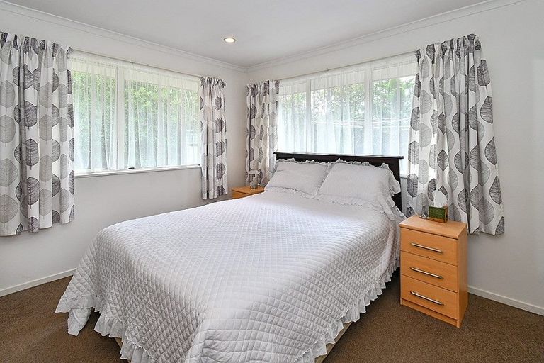 Photo of property in 5 Saints Court, Manurewa, Auckland, 2102