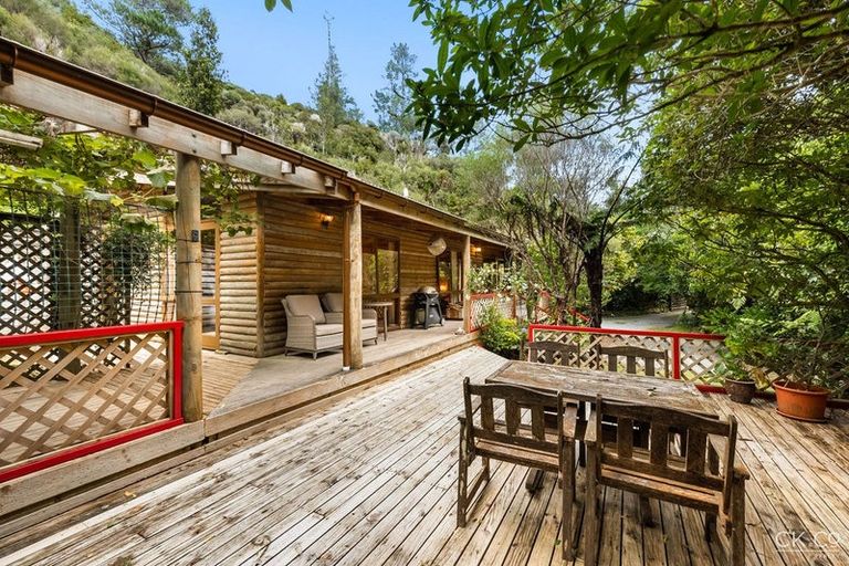 Photo of property in 1458 Akatarawa Road, Akatarawa Valley, Upper Hutt, 5372