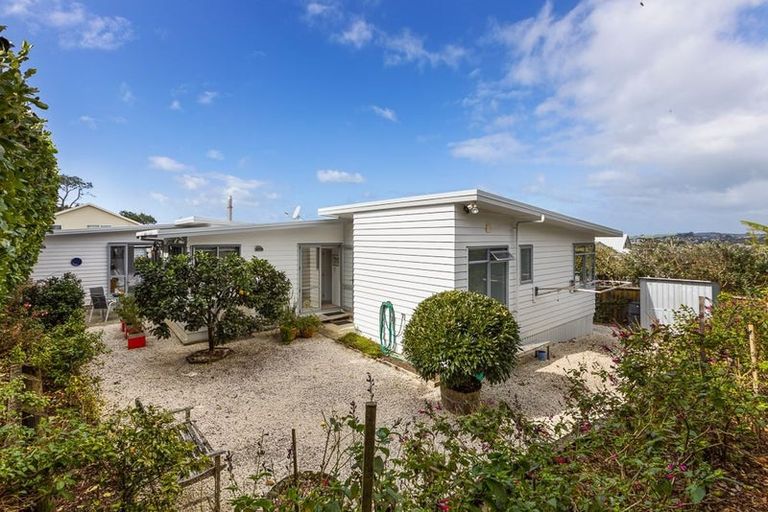 Photo of property in 23 Brampton Road, Snells Beach, 0920