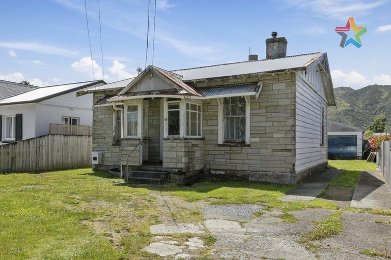 Photo of property in 98 Randwick Road, Moera, Lower Hutt, 5010