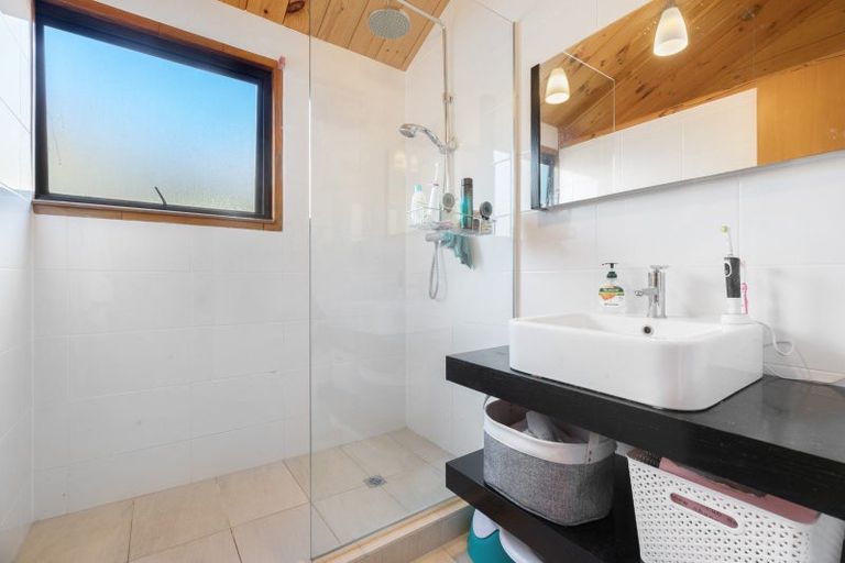 Photo of property in 10 Remarkables Crescent, Frankton, Queenstown, 9300