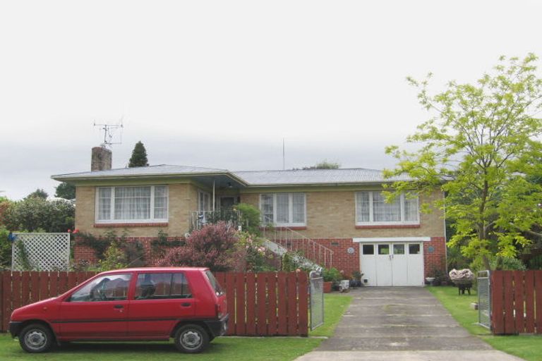 Photo of property in 13 Taylor Avenue, Paeroa, 3600