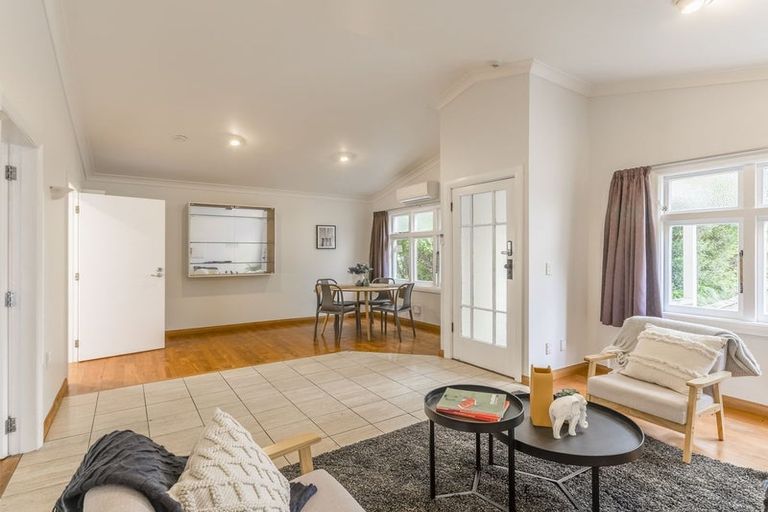 Photo of property in 84 Amohia Street, Paraparaumu, 5032