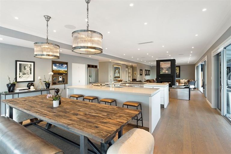 Photo of property in 37 Paremoremo Road, Lucas Heights, Auckland, 0632