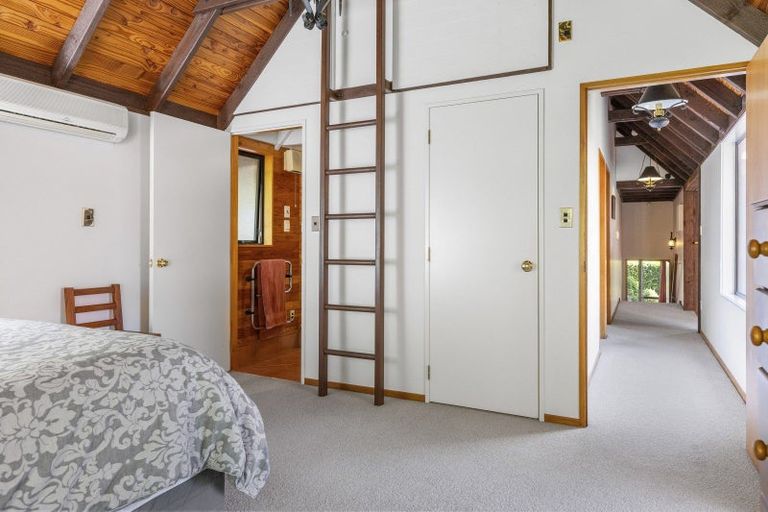 Photo of property in 892 Acacia Bay Road, Acacia Bay, Taupo, 3330