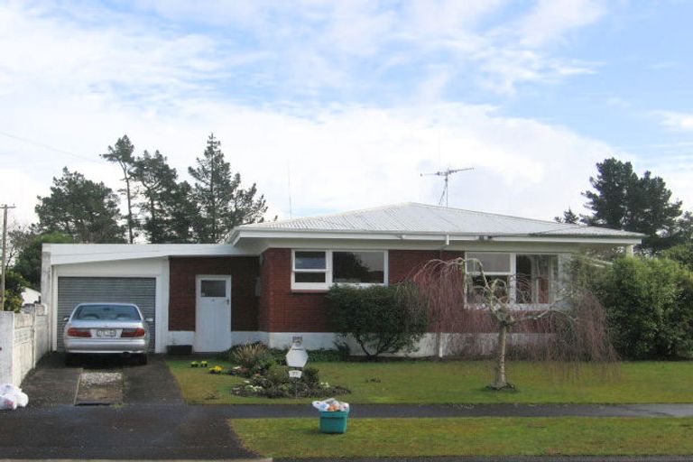 Photo of property in 77 Fitzroy Avenue, Fitzroy, Hamilton, 3206