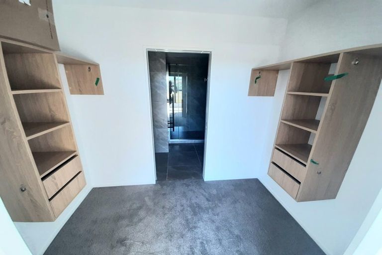 Photo of property in 105 Waekahu Road, Westgate, Auckland, 0814