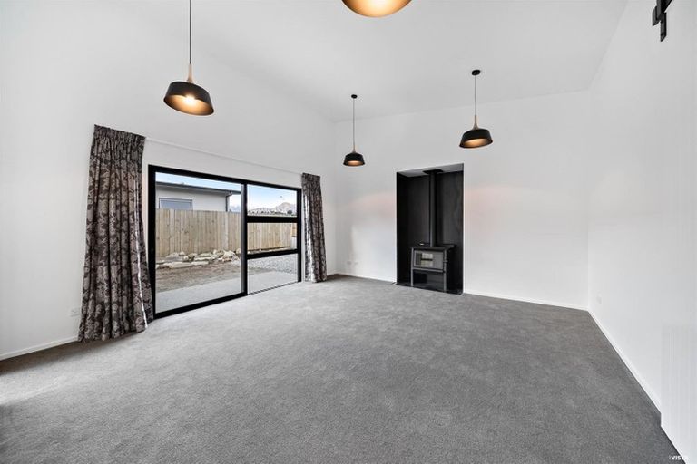 Photo of property in 12 Teal Place, Lake Hawea, Wanaka, 9382