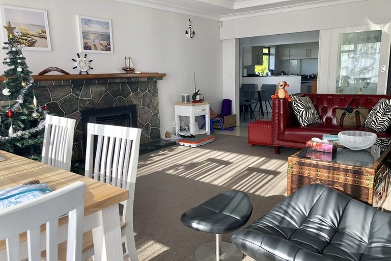 Photo of property in 44 Bleakhouse Road, Howick, Auckland, 2014