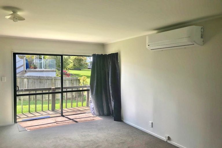 Photo of property in 2/27 Christmas Road, Manurewa, Auckland, 2102