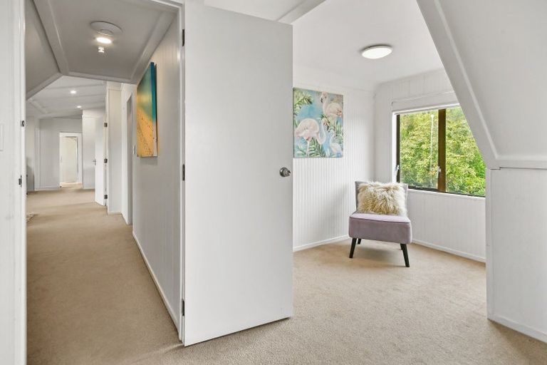 Photo of property in 7 Cumbrian Place, Conifer Grove, Takanini, 2112