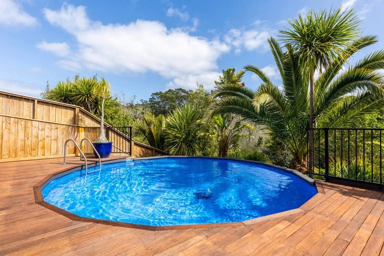 Photo of property in 54 Roy Maloney Drive, Henderson, Auckland, 0612