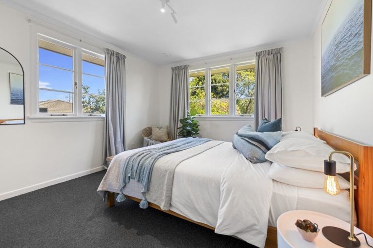 Photo of property in 99 Wallace Road, Mangere Bridge, Auckland, 2022