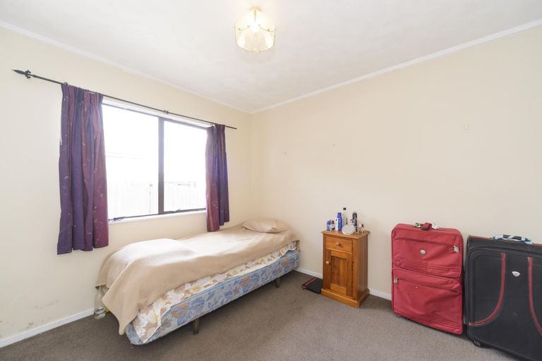 Photo of property in 40 Rotoiti Avenue, Pakuranga Heights, Auckland, 2010