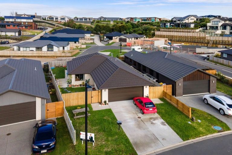 Photo of property in 61 Bert Wall Drive, Omokoroa, 3114