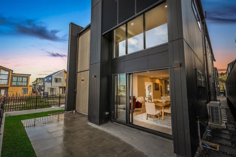 Photo of property in 69 Waterlily Street, Hobsonville, Auckland, 0616