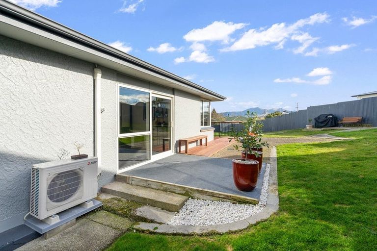 Photo of property in 12 Charles Street, East Gore, Gore, 9710